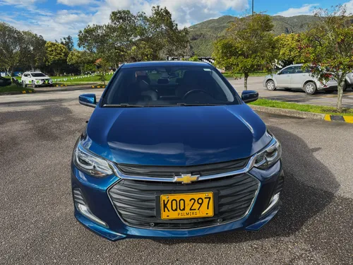 Chevrolet Onix 1.0T Premier Sedan At