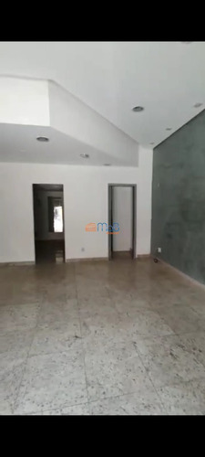 Imagem 3 de 11 de Excelente Loja No Centro Comercial De Macaé - Lj016