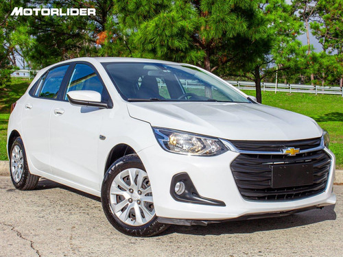 Imagen 7 de 25 de Chevrolet Onix Lt 1.2 Extra Full | Permuta / Financia