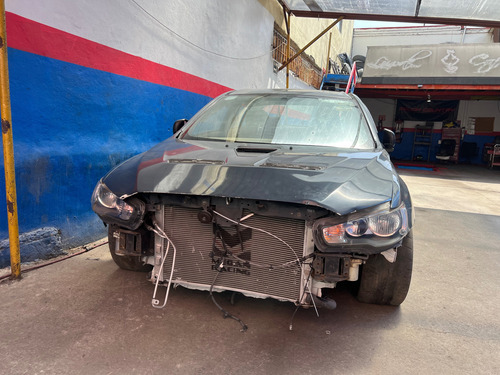 Mitsubishi Lancer 2.0 Evolution Man At