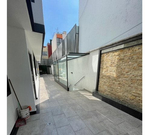 Imagen 3 de 30 de Casa Para Estrenar Sagredo 32