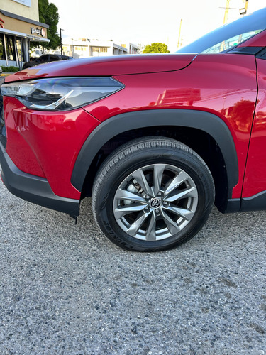 Toyota Corolla Cross Color Rojo Óptimas Condiciones 2,000 Km