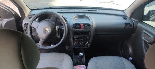 Chevrolet Corsa 1.8 Maxx Flex Power 5p
