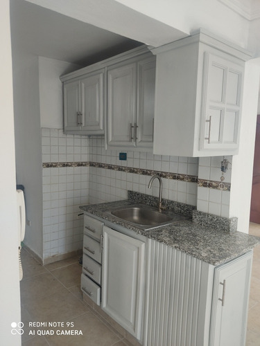 Imagen 8 de 12 de Alquiler Apartamento Ibiza Ave España 3 Hab,sal, Parqueo