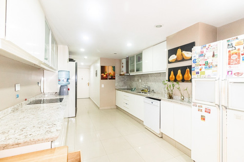 Venta Departamento Premium Torre De Categoría 4 Ambientes Palermo En Av Libertador.