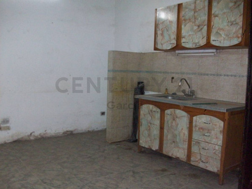 Imagen 19 de 23 de Venta Casa Multifamiliar 5 Ambientes Garage Y Local Comercial Esquina