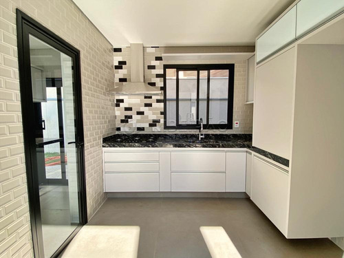 Imagem 3 de 10 de Casas - Ref: V6620