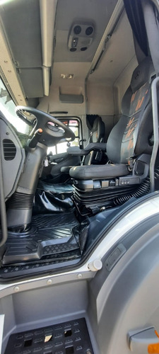 Mb Axor 2544 6x2, Ano 2021/21 C/leito Teto Alto Automática