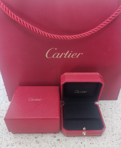 Estuche Cartier De Aretes Original Modelo Reciente Cartier 
