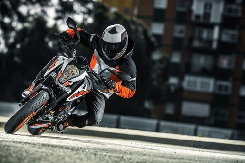 Imagen 7 de 16 de Moto Naked Calle Pista Ktm Duke 200 0km Urquiza Motos