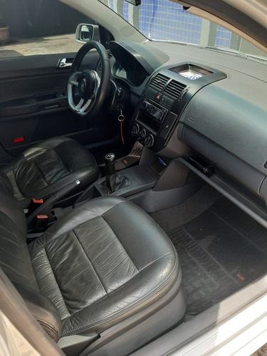 Volkswagen Polo 1.6 Sportline Total Flex 5p 2008
