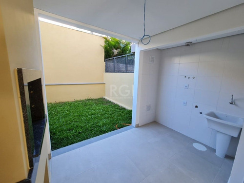 Casa Em Guarujá Com 3 Dormitórios - Lu432322