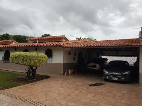 Imagen 4 de 8 de Casa En Urbanización La Floresta En Maracay