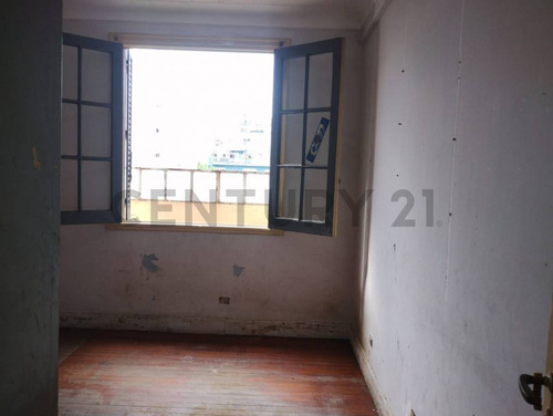 Venta De Departamento 4 Ambientes En La Boca, Capital Federal