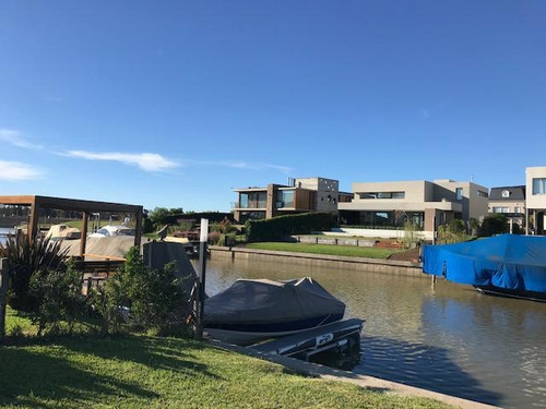 Imagen 3 de 3 de Terreno - El Yacht