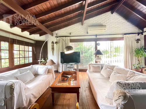 Imagen 3 de 21 de Venta Casa A Pasos Del Mar - 4 Dormitorios 2 Baños - Playa Mansa - Ref: 4244557