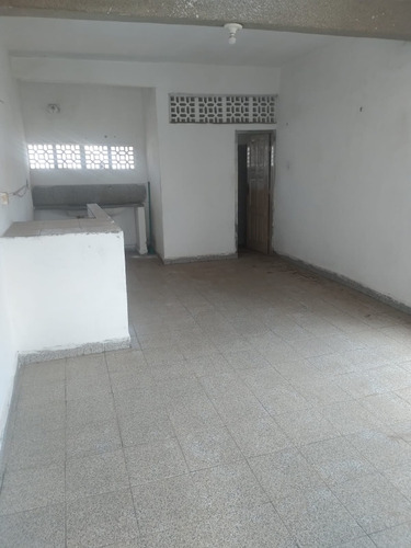 Vende Belíssimo Apartamento Com Vista Única Nascente Caninde