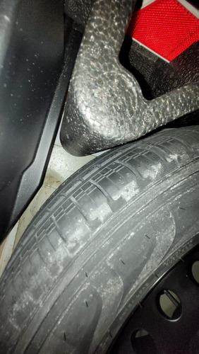 Imagem 9 de 9 de Renegade Sport 1.8 4x2 Flex 16v Aut.
