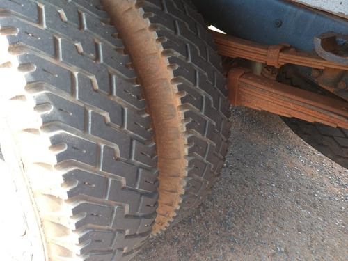 Ford F-4000 Ano 1998/ Batatais Caminhões
