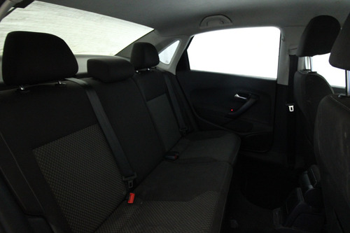 Volkswagen Vento 1.6 Highline At