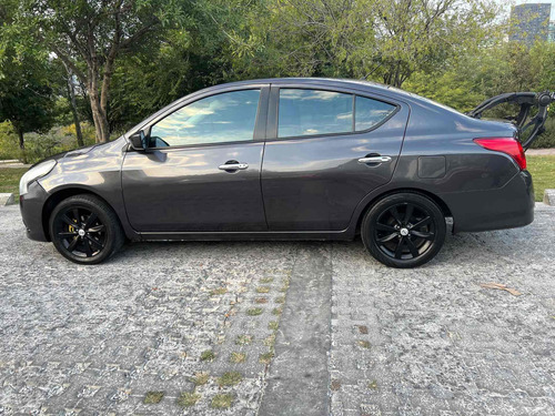 Imagen 8 de 15 de Nissan Versa 2017 1.6 Advance Mt