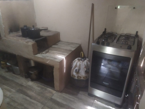 Quarto Com Lareira ,copa,banheiro,cozinha A Lenha ,garagem