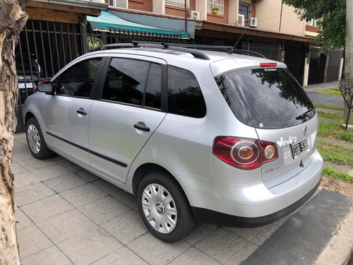 Volkswagen Suran 1.6 I Comfortline 90a 2009