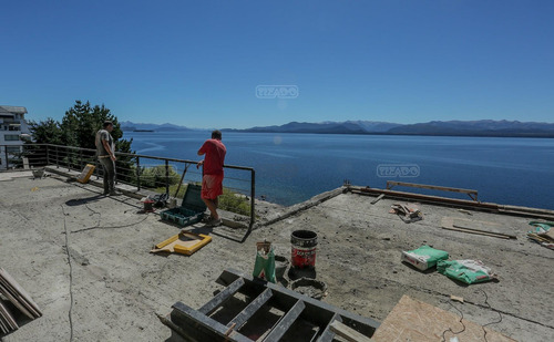 Departamento En Venta Ubicado En Centro De Bariloche, Bariloche