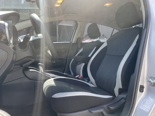 Nissan Versa 1.6 16V FLEX ADVANCE XTRONIC