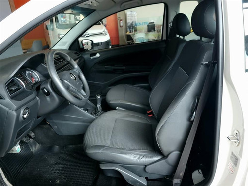 Imagem 6 de 10 de Saveiro 1.6 Msi Trendline Ce 8v Flex 2p Manual