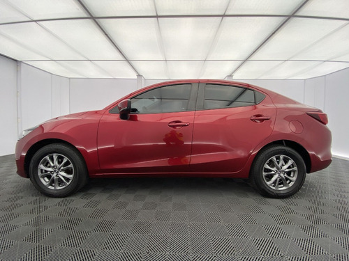 Mazda 2 Sedan 1.5 Prime At