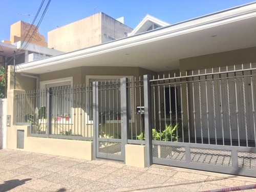 Imagen 2 de 28 de Casa En Venta De 2 Dormitorios C/ Cochera En Ramos Mejía