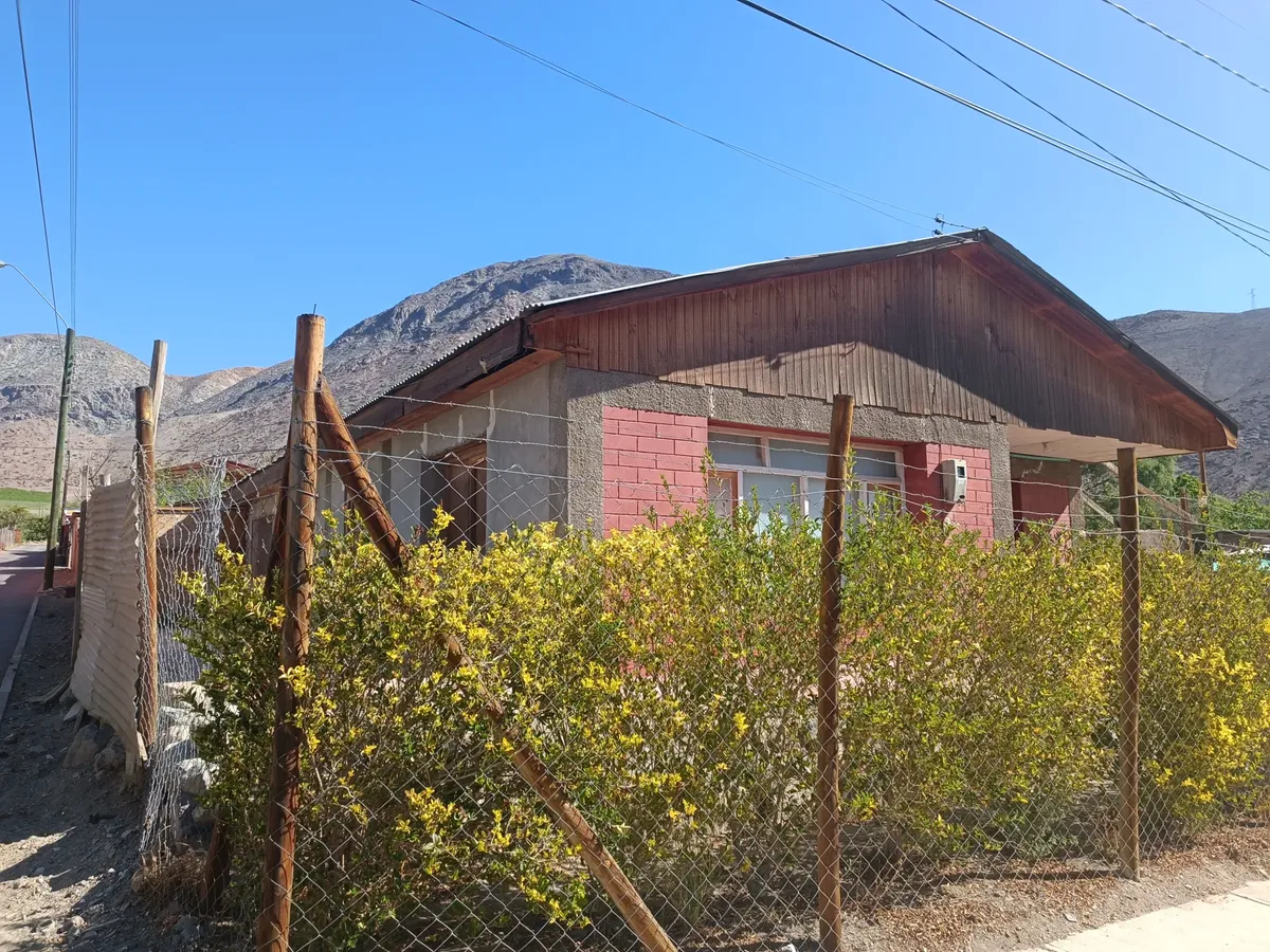 Imagen 2 de 6 de Terreno, Con Casa, Sin Bajada De Quebradas