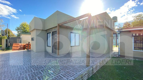 Imagen 8 de 8 de Viviendas Rolon - Casas Minimalistas (cube)