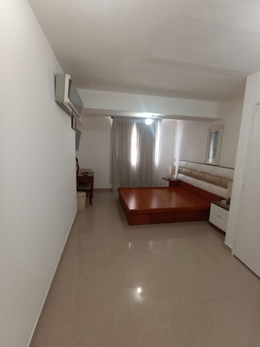 Imagen 5 de 11 de Apto En Venta Urbanizacion Miranda