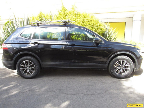 Imagen 6 de 25 de Volkswagen Tiguan 2.0 Trendline Tsi 4motion (7 Puestos)