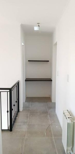 Imagen 12 de 20 de Casa A La Laguna En Venta En San Gabriel - Villa Nueva!!