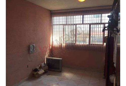 Venta O Renta De Edificio Con Salón De Fiestas Muy Amplio Ideal Para Giros Diversos