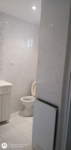 Imagen 10 de 12 de Venta Departamento 2 Ambientes Frente Con Balcon