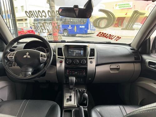 Mitsubishi Pajero 3.5 HPE 4X4 7 LUGARES V6 24V FLEX 4P AUTOMÁTICO