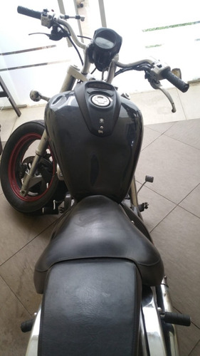 Moto Suziki Boulevard M800 Batida