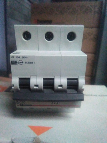 Int Termom 3x10 A, 240-400 V,curva C , Sust A Fn83ce10.