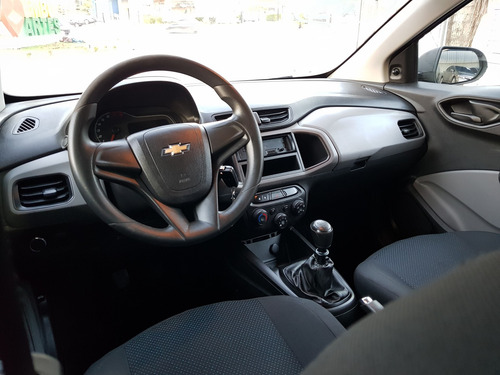 Imagem 10 de 10 de Chevrolet Onix
