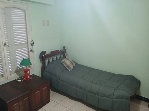 Excelente Casa Familiar Con Gran Patio Y Pileta