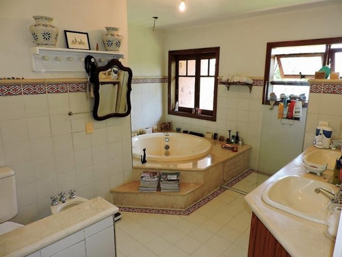 Imagem 24 de 30 de Casa Com 3 Dormitórios À Venda, 402 M² Por R$ 1.800.000,00 - Vila Real Moinho Velho - Embu Das Artes/sp - Ca3462