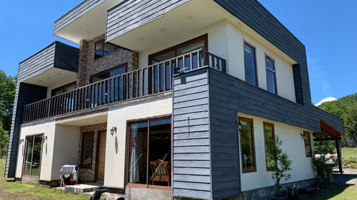 Excelente Casa En Condominio Country Pucón