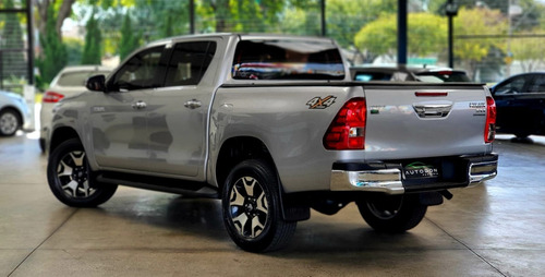 Imagem 3 de 15 de Hilux Cabine Dupla Srx Top 2019 Edição Comemorativa 50 Anos