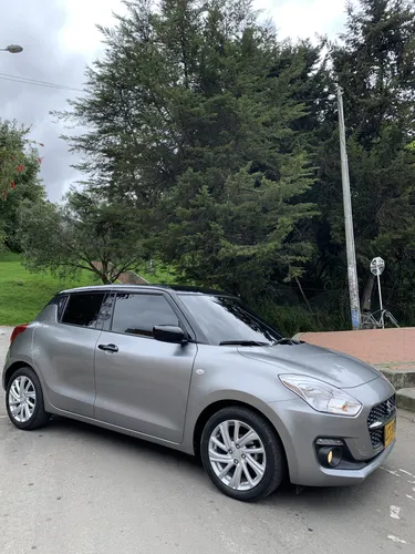 Suzuki Swift Híbrido Modelo 2022, Único Dueño,