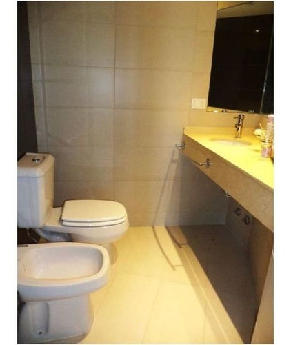 Venta De Apartamento 3 Dormitorios, En Playa Brava
