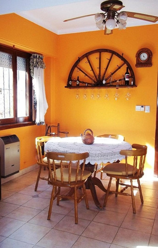 Imagen 7 de 10 de Gran Chalet En La Mejor Zona